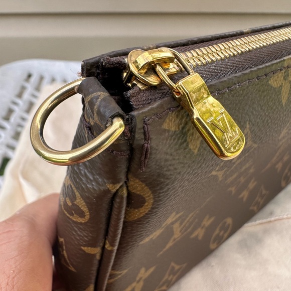 Louis Vuitton Large Multi Pochette Accesoires - Picture 6 of 11